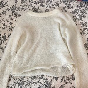 Brandy Melville sweater